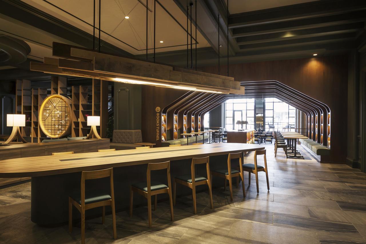 Omo7 Asahikawa By Hoshino Resorts Εξωτερικό φωτογραφία The interior of the library